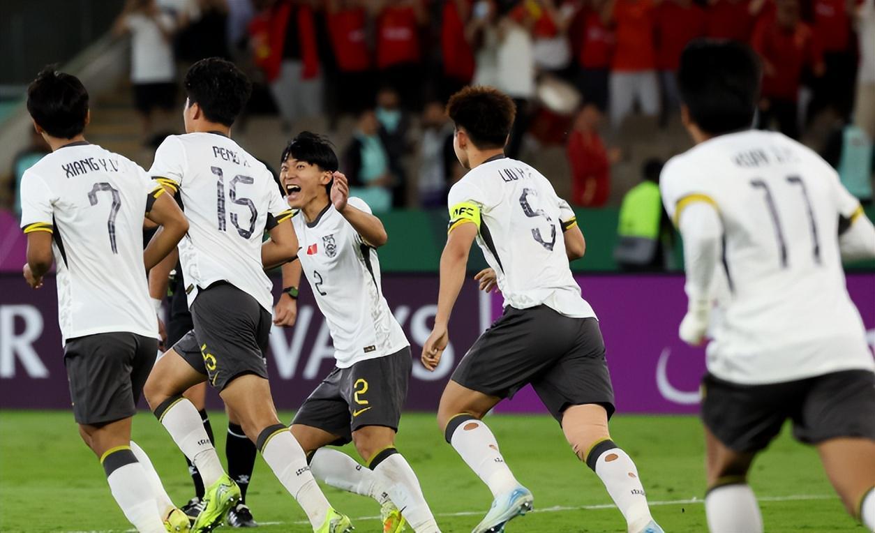 AE真人平台-国足3：0越南进决赛，名宿范志毅做出精彩点评，简直句句说到点上